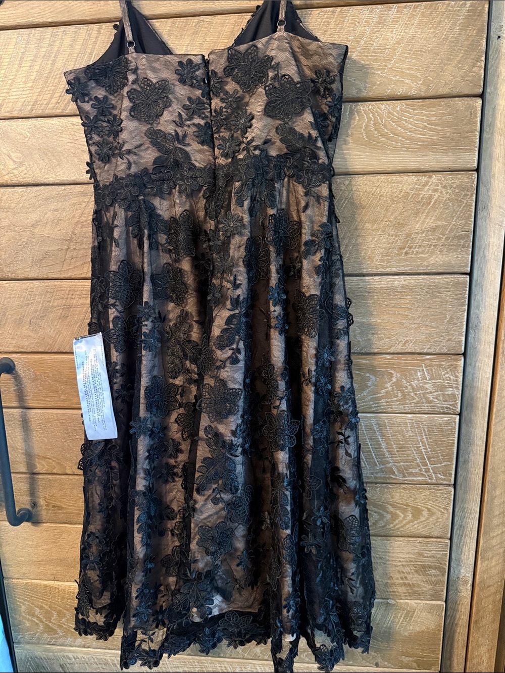Dress the Population Womens Tahani Plunge Neckline Fit and Flare Dress - Picture 7 of 8